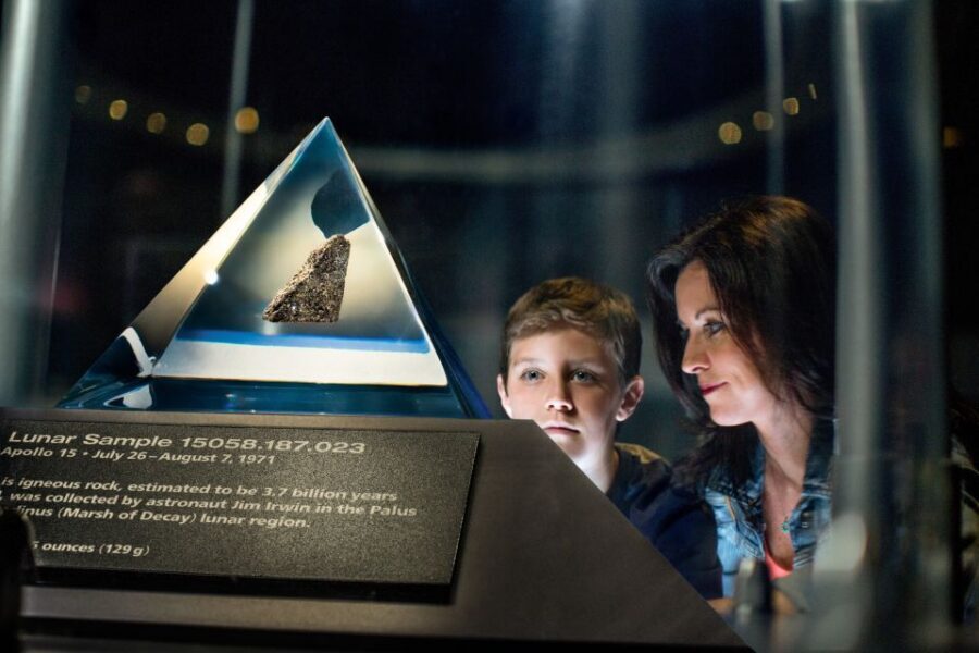 From Orlando: Kennedy Space Center Trip with Transport - Gateway complex: the future of space starts with your questions