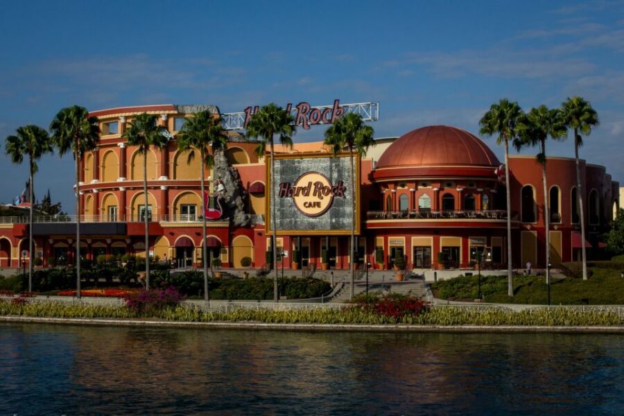 Meal at Hard Rock Cafe Orlando at Universal CityWalk - Acoustic vs Electric Rock: choosing the right meal package