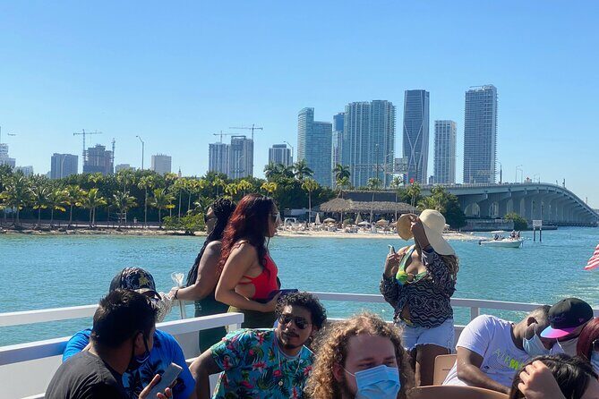Miami Orlando on High Speed train and Millionaire Boat Tour - Bayside Marketplace and the 90-minute Miami Skyline cruise